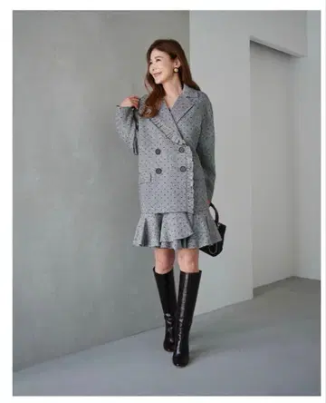 [ 미사용 새상품 ] OBLI 오블리 하트 프릴 자켓