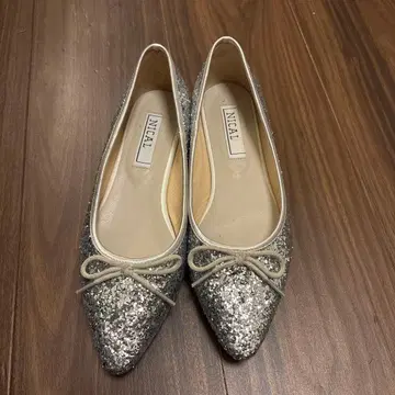 NICAL 실버 글리터 플랫슈즈 (E/37/23.5)