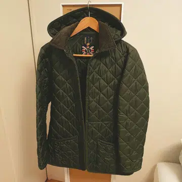 LAVENHAM 퀼팅 자켓 38 후드 탈부착 가능 새상품급