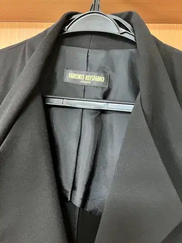 HIROKO KOSHINO 블랙 포멀 스커트 수트 사이즈 40
