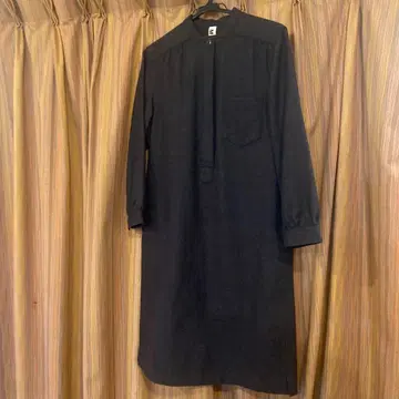 MHL. 차콜 그레이 버튼 달린 원피스