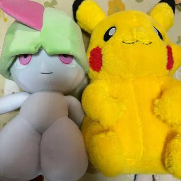 랄토스 피카츄 봉제 인형 세트