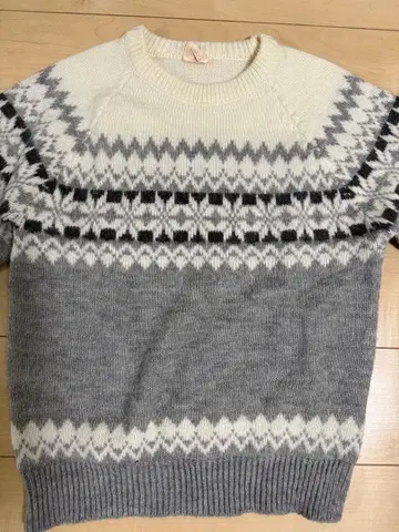 페어아일 패턴 반팔 니트 그레이