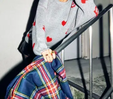 아클렌트 하트 재규어 니트