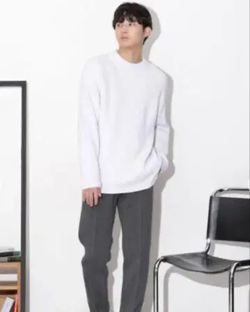 코튼 벌키 모크넥 니트