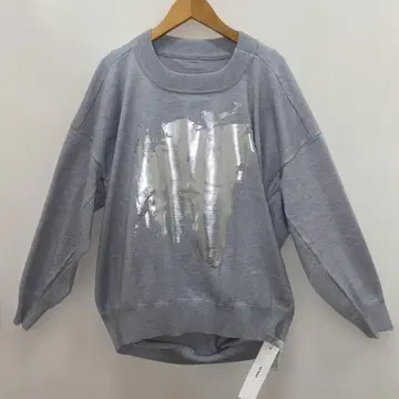 루필리안 en haut 그레이 메탈릭 프린트 크루넥 스웨터 새상품