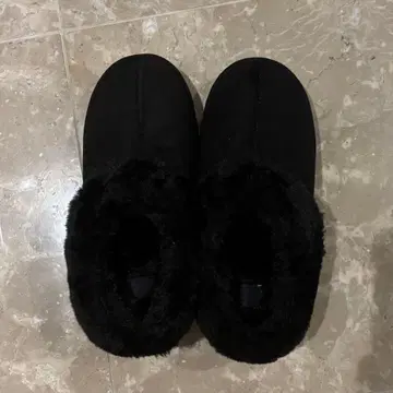 무스탕 슬립온 블랙 M 사이즈