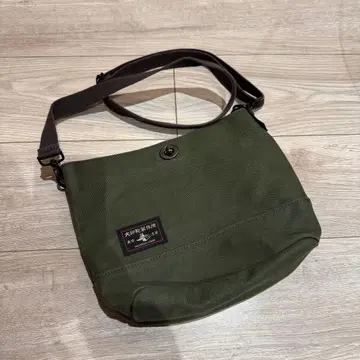 이누지루시카방제작소 숄더