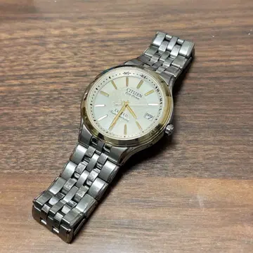 시티즌 H111-T013635 실버 남성용 시계 작동불능 정크