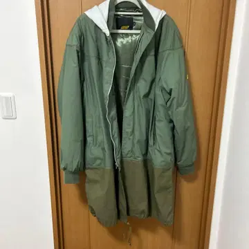 모즈 코트 올리브 그린 사이즈 4