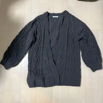 그레이 케이블 짜임 가디건 M