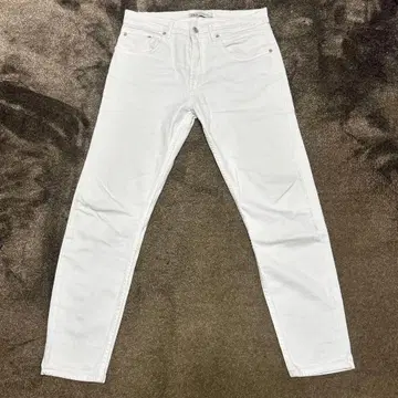 ZARA 화이트 데님 팬츠 EUR 40