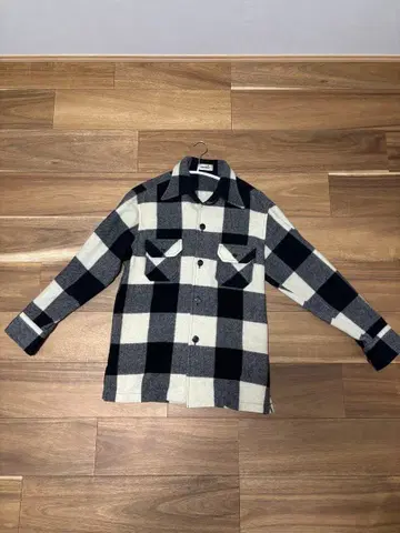 매키노 자켓 화이트 블랙 체크 무늬 울 셔츠 자켓
