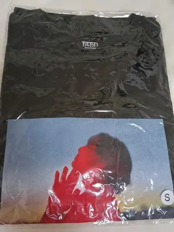 Fujii Kaze harf-sleeved T-shirt LASA