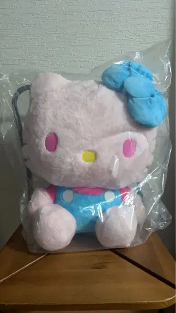 온라인 크레인 게임 획득 미개봉 헬로키티 핑크와 하늘색 인형 GJ