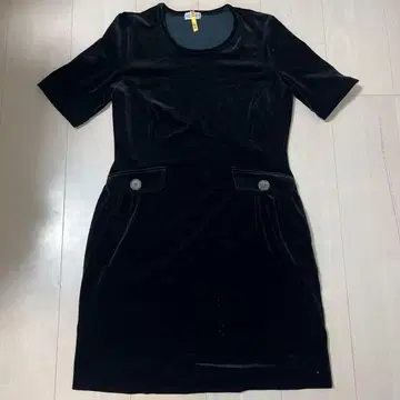 FOXEY 블랙 무릎 기장 원피스 반팔