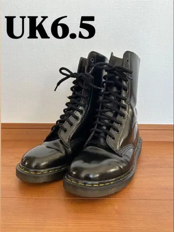 잉글랜드제 Dr.Martens 1490 10홀 UK6.5