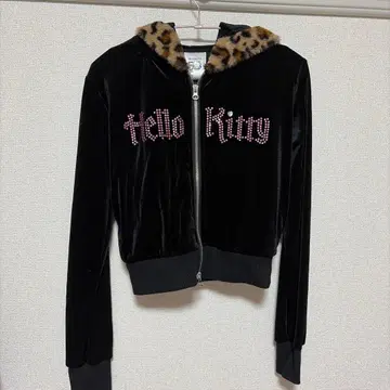 헬로키티 레오파드 무늬 후드 집업 후드티 새상품