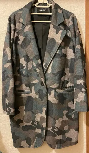 SYNCHRONIZE NEW YORK 카모플라쥬 체스터 코트
