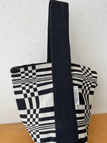 요한나 글릭센 테트라백 JOHANNA GULLICHSEN