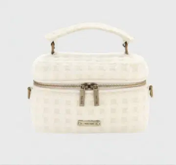 THE TOE Hohe Vanity Bag