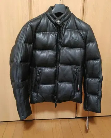 Schott NYC 블랙 다운 자켓