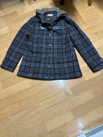 체크 무늬 더플 코트 후드 부착