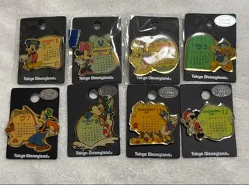 디즈니 리조트 달력 핀 배지 2001년