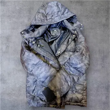 BEAMS HEART 카모 패턴 다운 자켓 후드 부착 다크 그레이