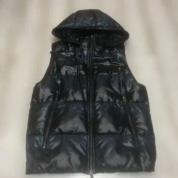 다운 베스트 후드 탈부착 가능