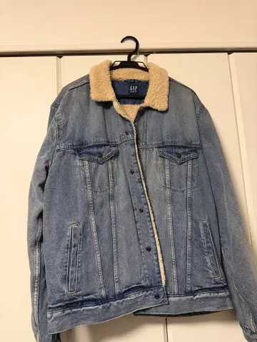 GAP 데님 자켓 가격 인하 협상 가능