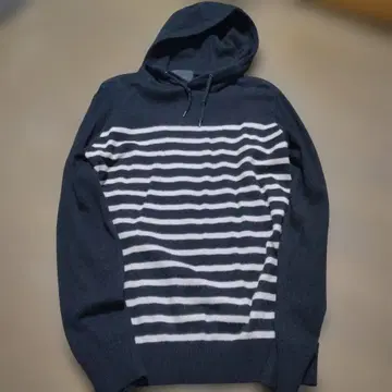 라운지 리자드 후드 부착 니트