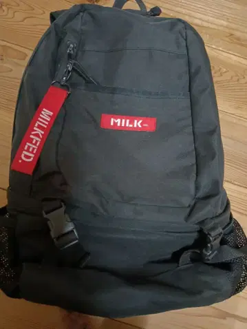 밀크 페도 백팩