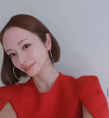 mayuco. 골드 귀걸이 akiki 콜라보 하트 후프