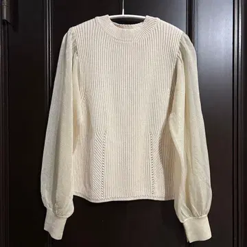 마릴린 문 퍼프 슬리브