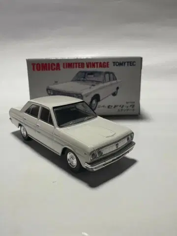 토미카 리미티드 빈티지 닛산 세드릭 LV-38a