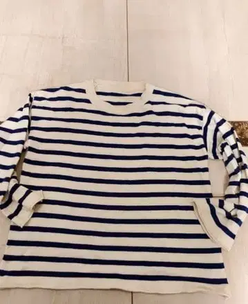 스트라이프 긴팔 보트넥 상의