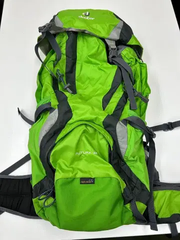 deuter FUTURA 32 백팩 그린