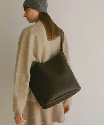 와이드 벨트 숄더백 초코