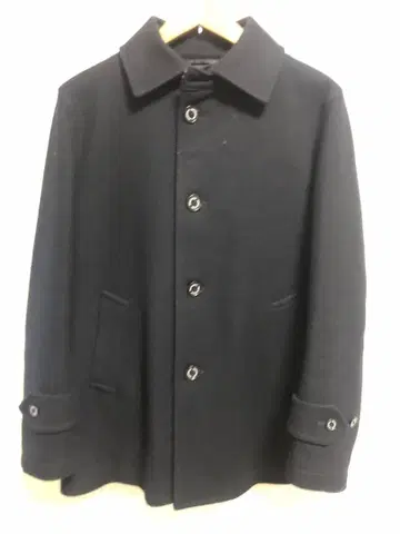 네이비 피 코트 로고 버튼