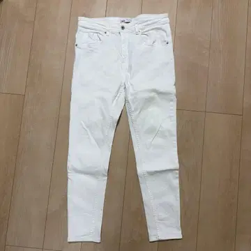 ZARA DENIM WEAR 화이트 스트레이트 데님 화이트 데님 심플