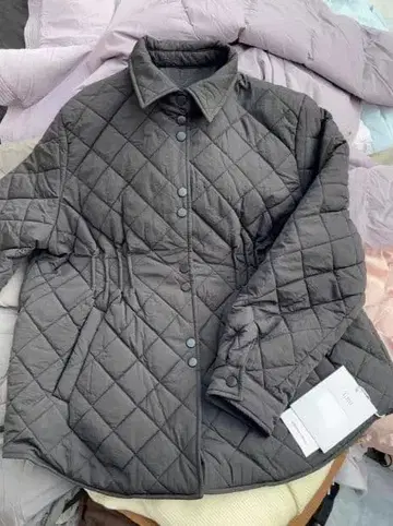 다크 그레이 퀼팅 자켓