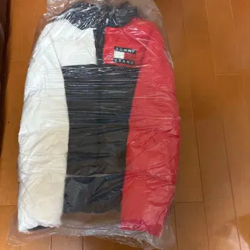 TOMMY JEANS 다운 자켓