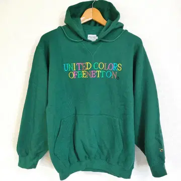 새상품급 베네통 그린 후드티 컬러풀 로고 자수