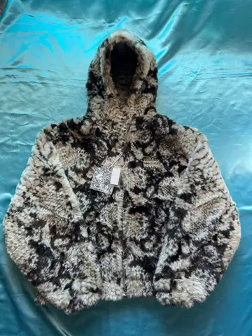 thoughtwefriends 퍼 자켓 뱀 패턴 스터드 y2k