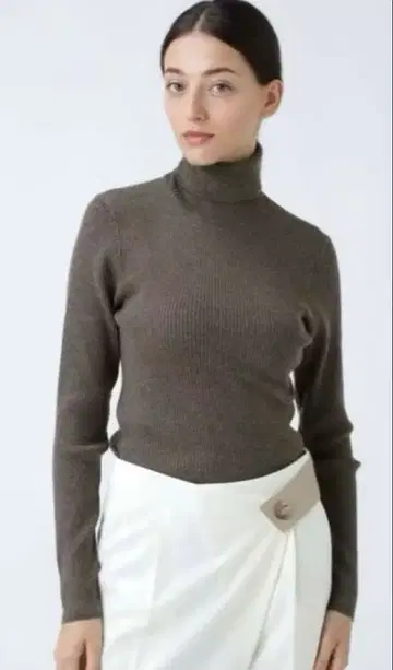 ADORE 리브 터틀 니트 38 브라운