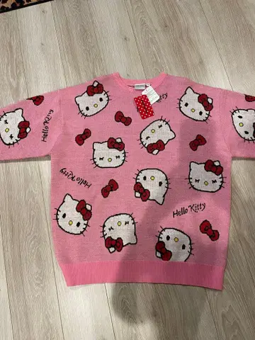 HELLOKITTY 긴팔 스웨터