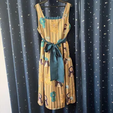 에밀리 템플큐트 신상 택 포함 새상품 토끼 로제트 오버롤 스커트