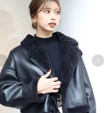 MURUA 벨트 페이크 무스탕 블루종