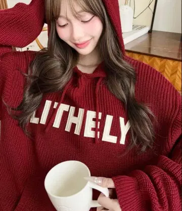 통통한 인조 가죽 로고 니트 후디 (로고 니트 후드티), 니트/스웨터